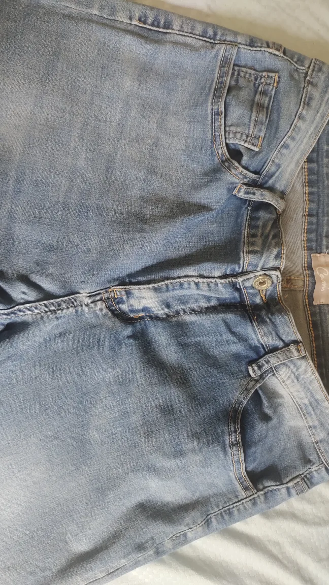 Cami Jeans - Light Wash Denim image indicator(2)