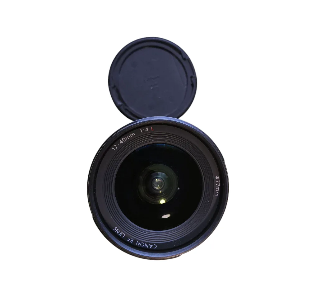 Canon EF 17-40mm f/4L USM Wide-Angle Zoom Lens thumbnail