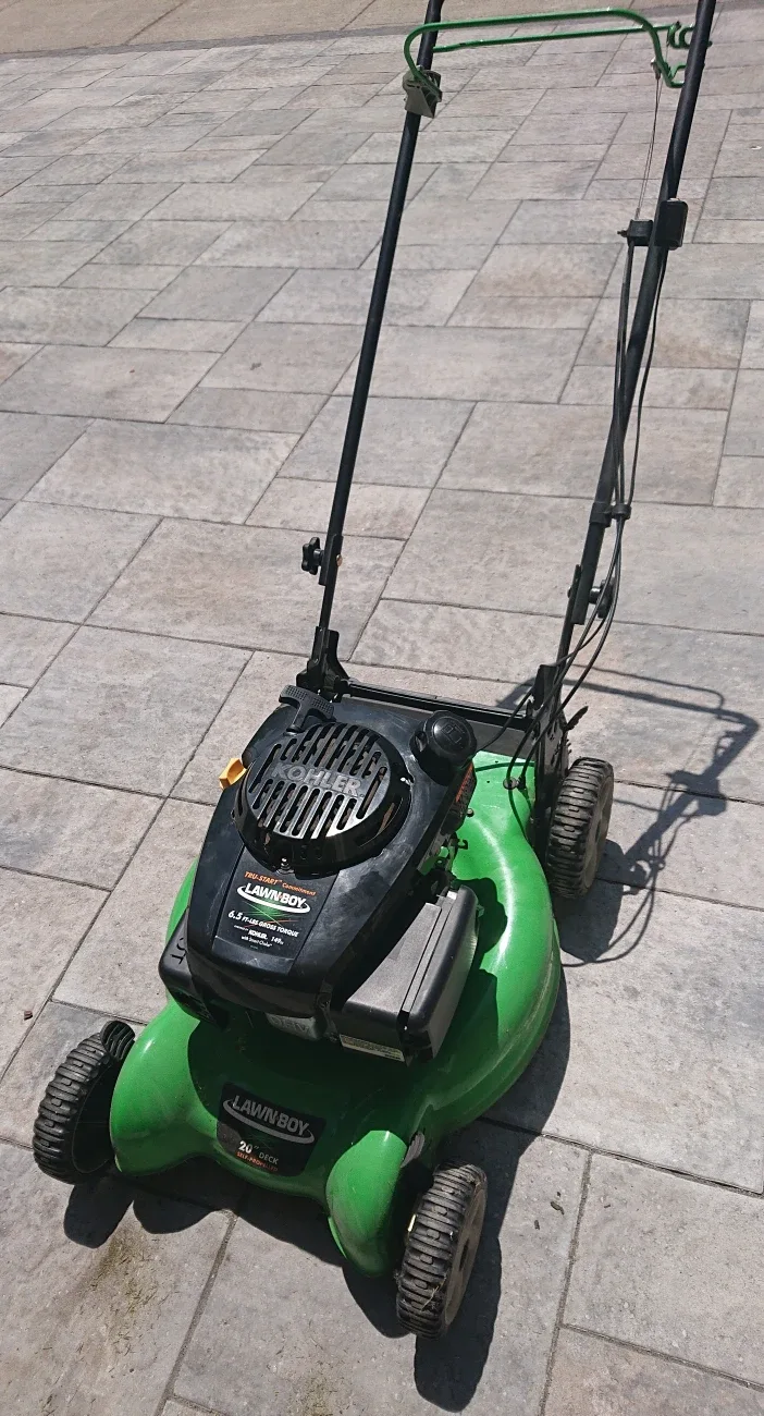 Lawn Boy Lawn Mower🥕💚 image indicator(3)