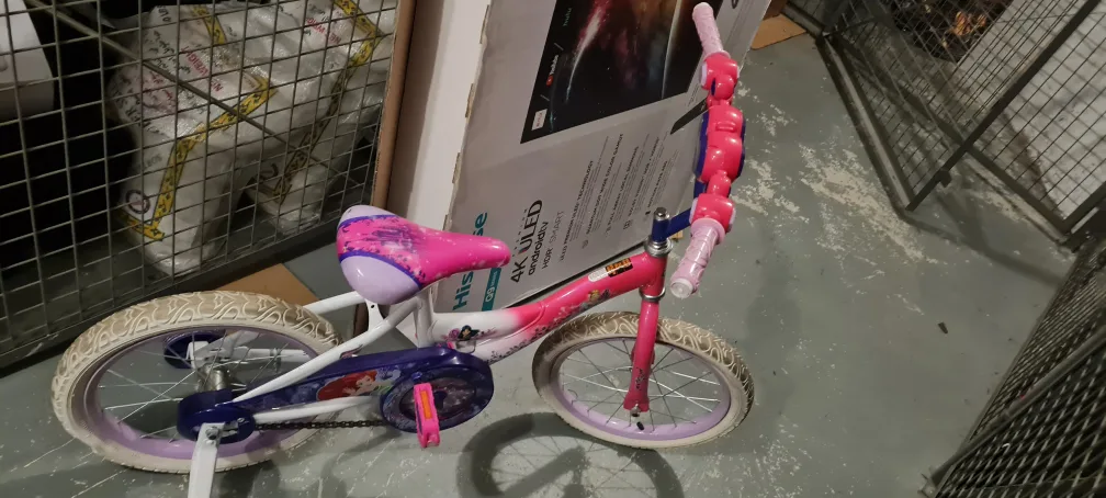 Disney Princess Kids' Bike - Pink & Purple thumbnail