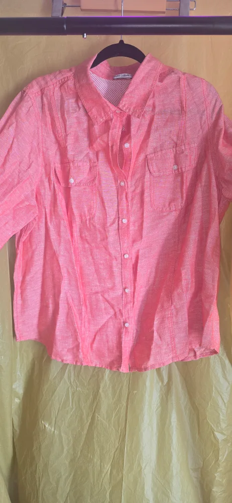 Pink Button-Up Shirt xl thumbnail