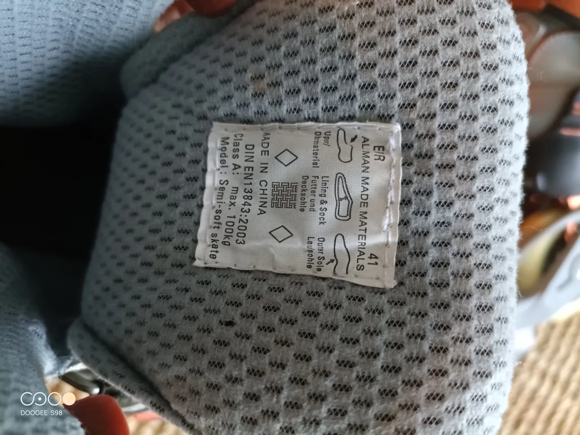 Firefly custom fit with light, ehtruded frame EUR 41, 90mm 85A, image indicator(2)