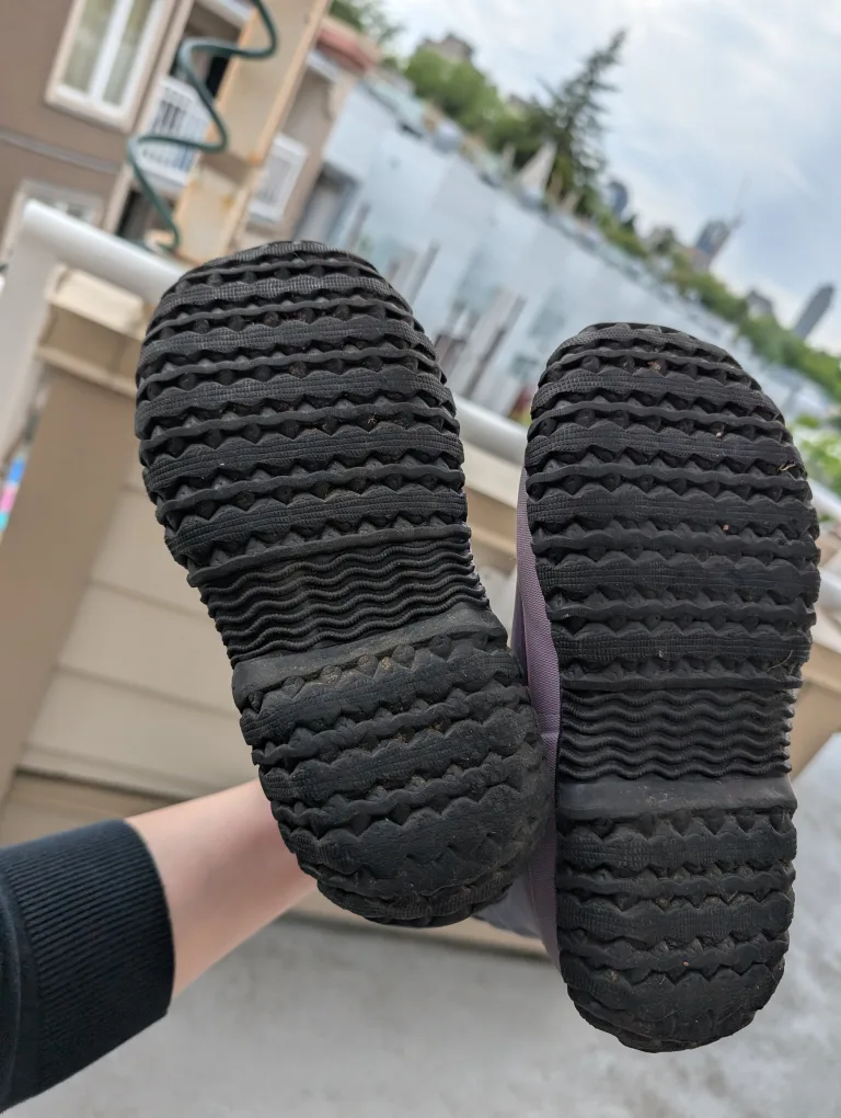 Bogs Kids Purple Floral Rain Boots size 2 kids image indicator(3)