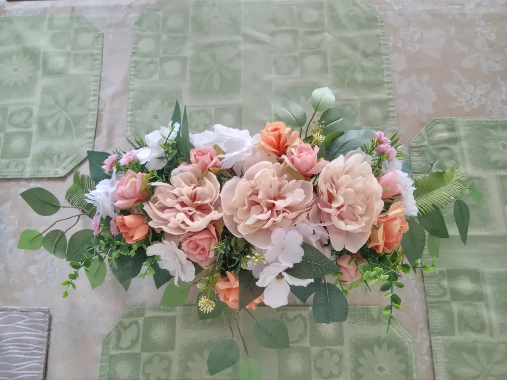 Floral Arrangement image indicator(5)