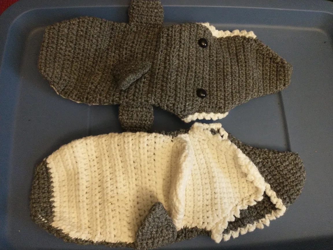 NEW!  CROCHETED GREAT WHITE SHARK SLIPPERS image indicator(2)