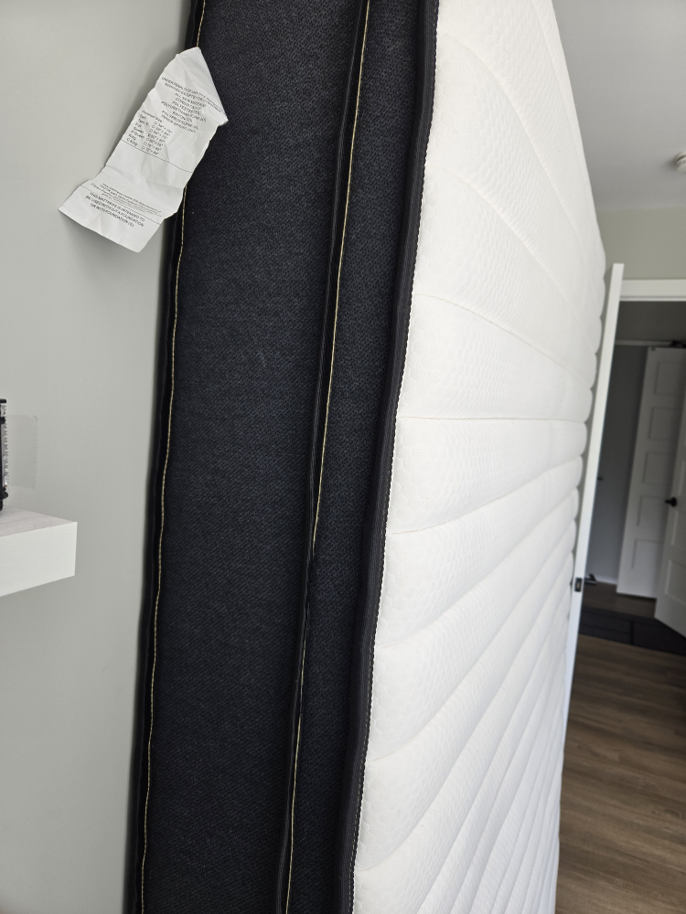 Queen Size Mattress - photo 4