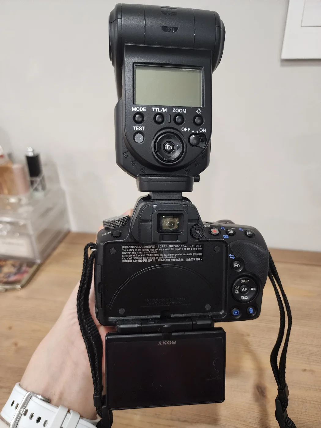 Sony Alpha A55 SLT Camera Bundle – Great Condition! image indicator(4)