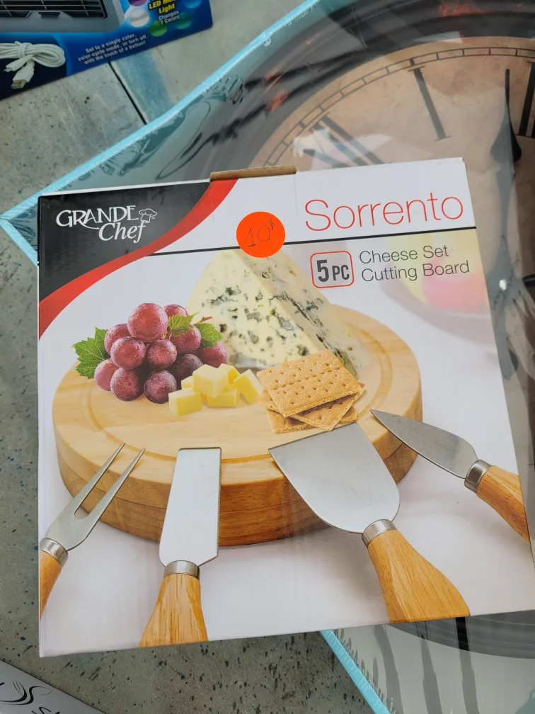 Sorrento Cheese Set thumbnail