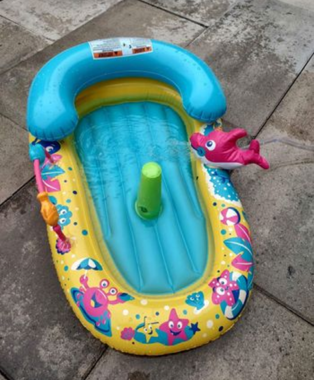 Banzai Jr. Splash Discovery Activity Center - photo 3