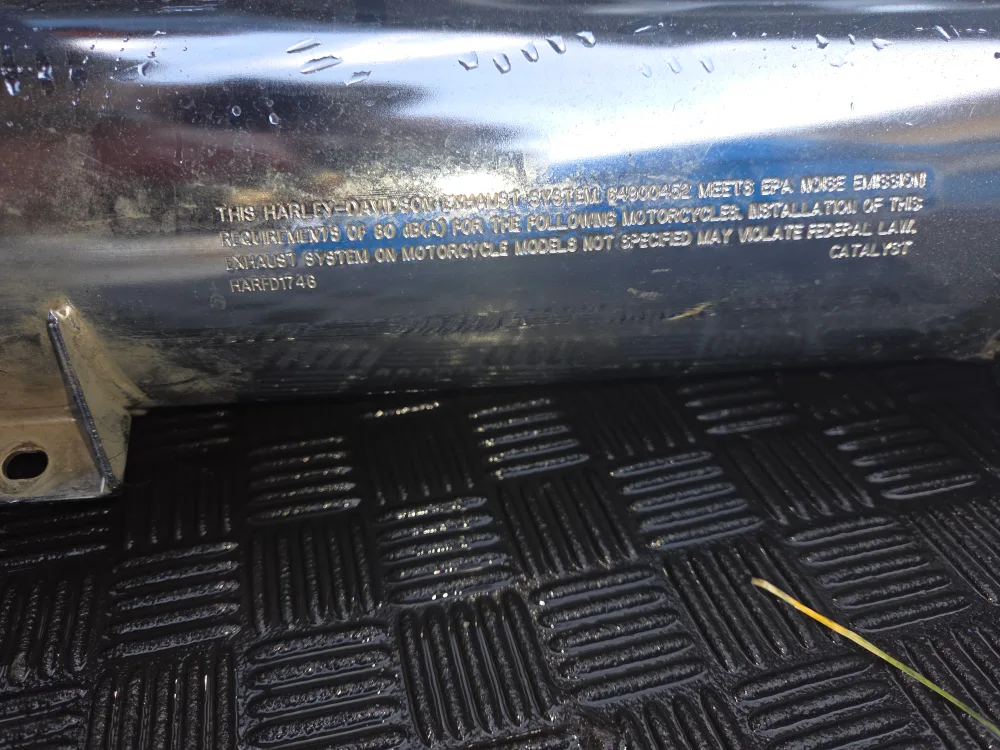 Harley-Davidson Exhaust System 64800452 image indicator(4)