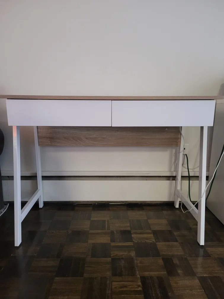 Modern Desk thumbnail