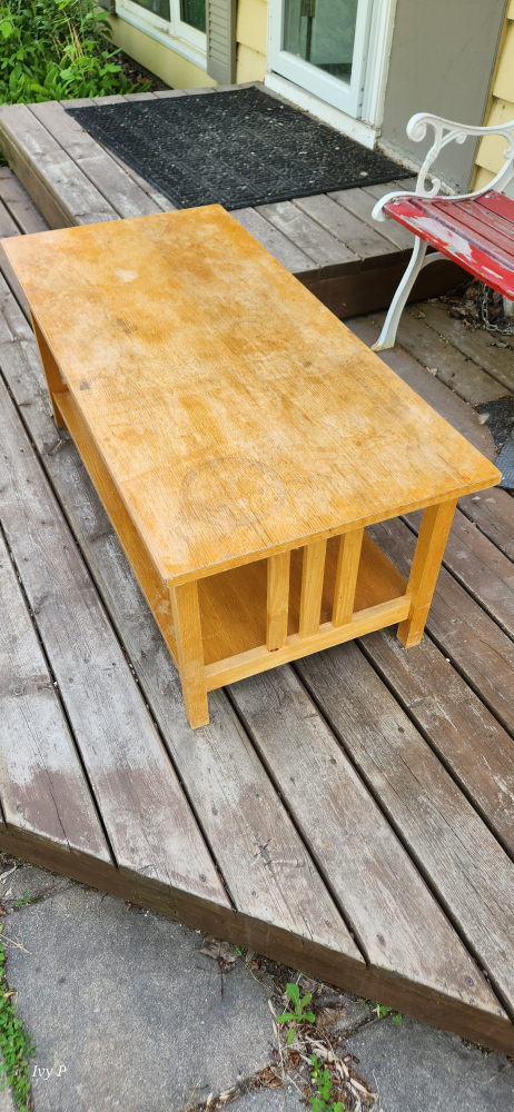 Solid Wood Coffee Table 💚