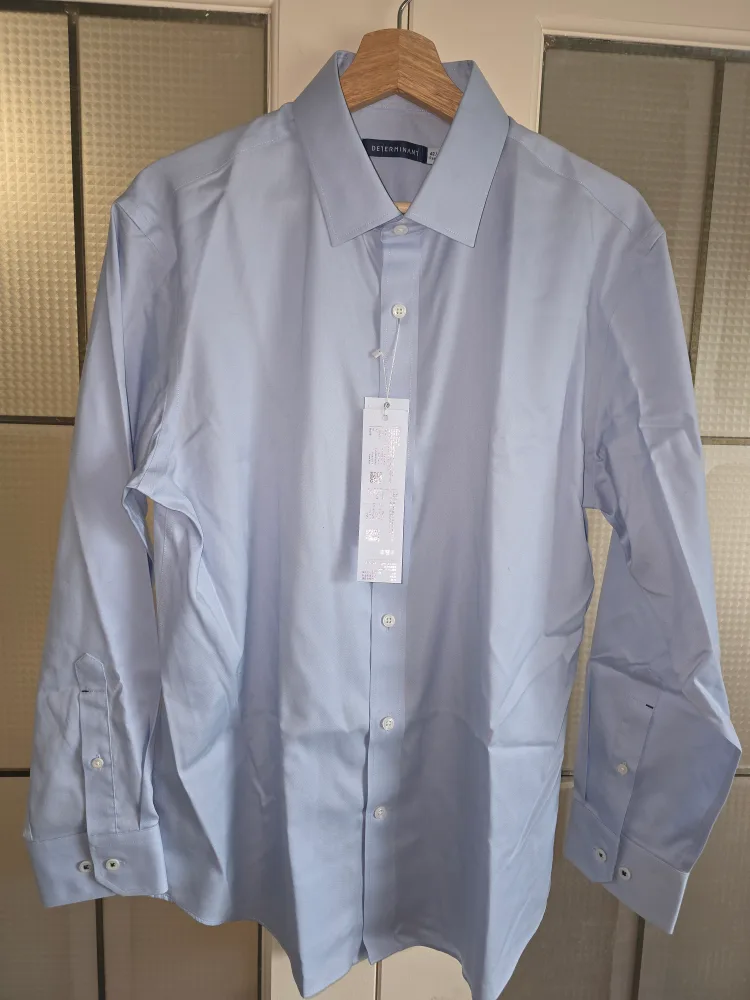 Brand New Men's Non-Iron light blue dress shirt thumbnail