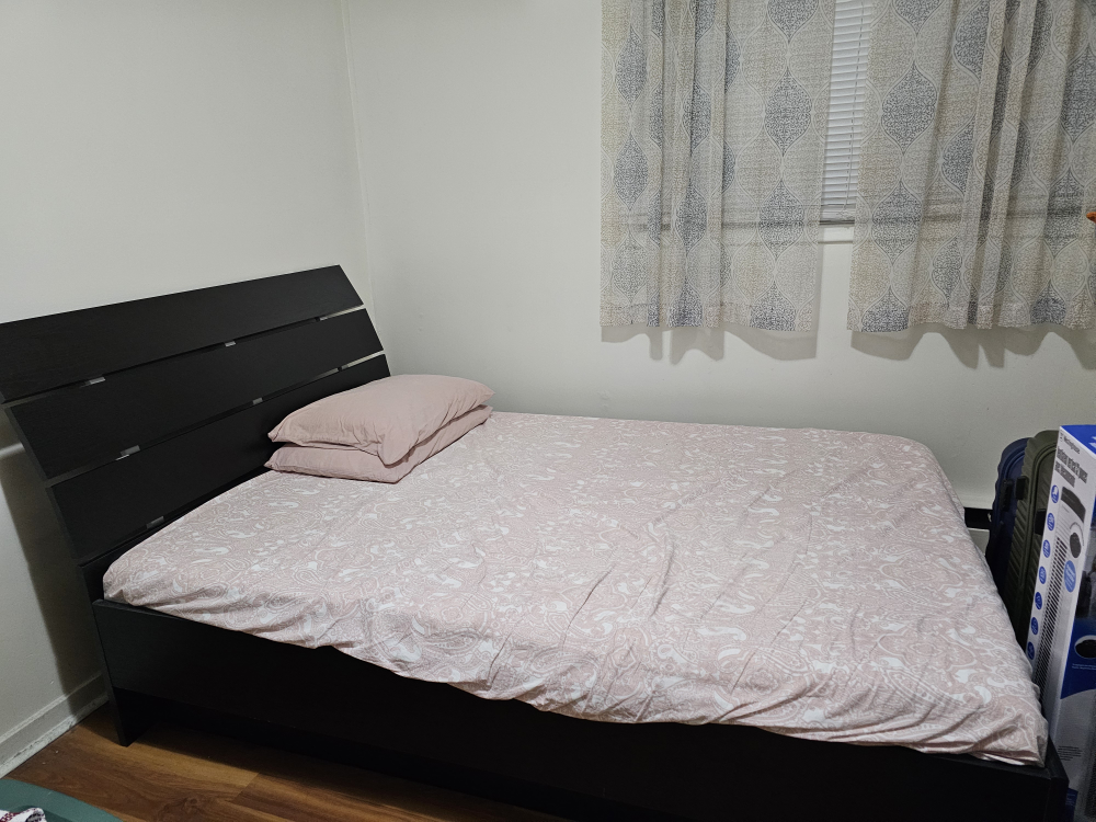 Double Size Black Bed Frame & Mattress - photo 3