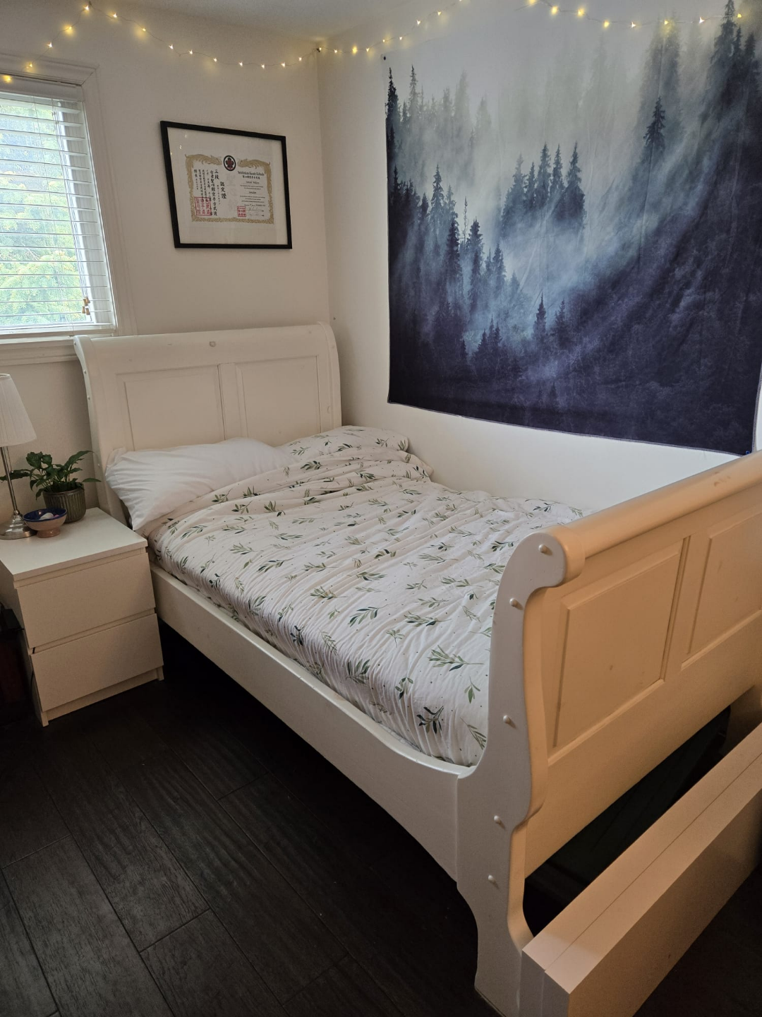 Twin Sleigh Bed