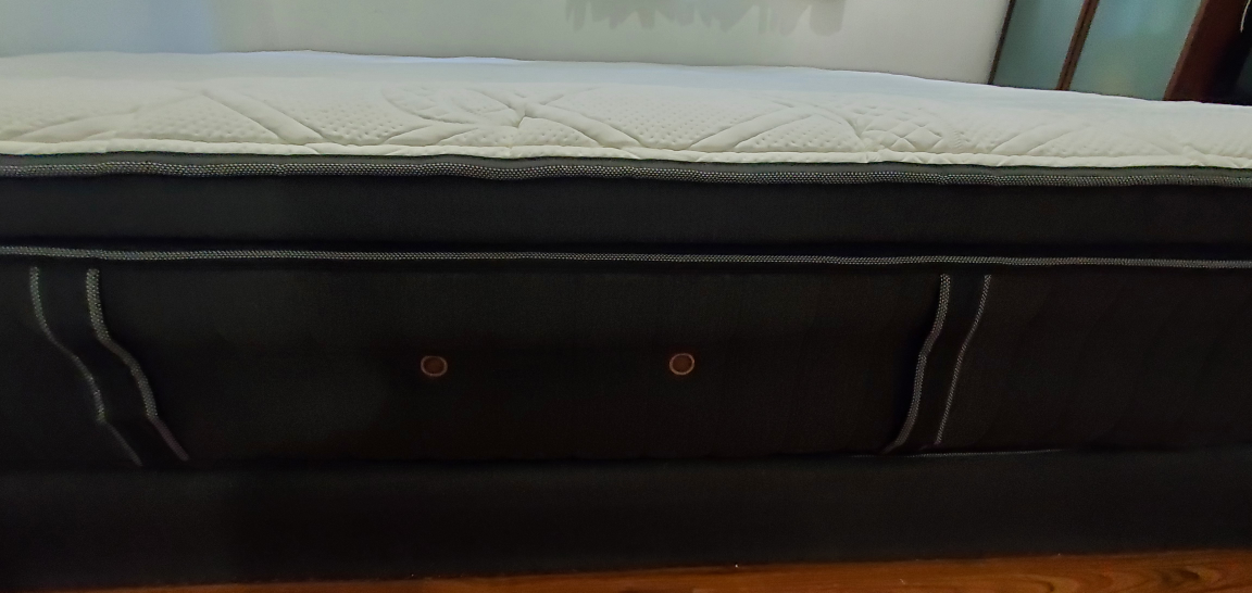 Stearns and foster king mattress - photo 2