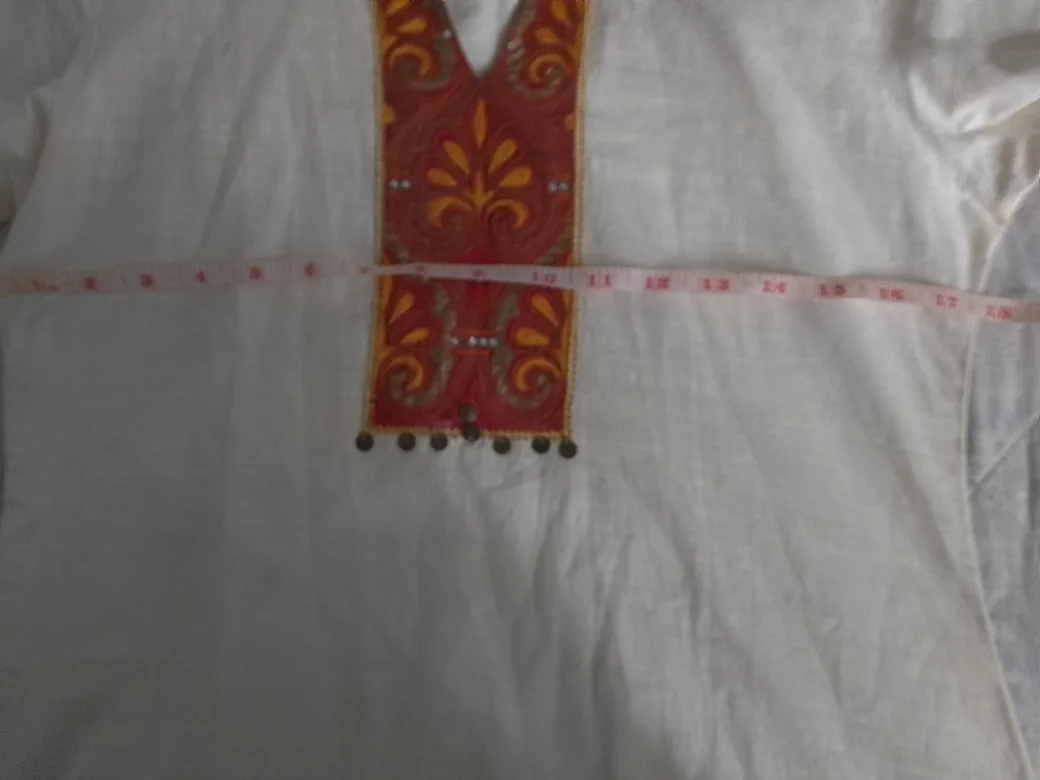 White Embroidered Tunic Top #freecycle 🥕🌟 image indicator(2)