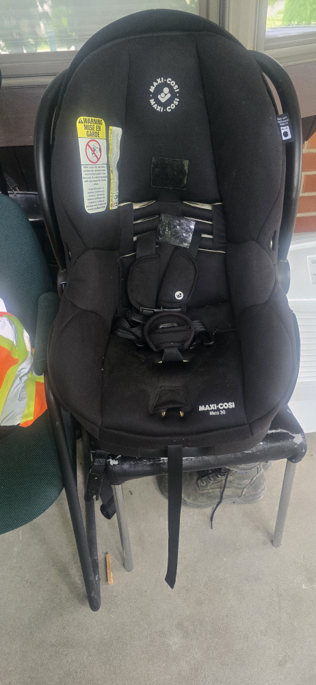 stroller and car seats - photo 2