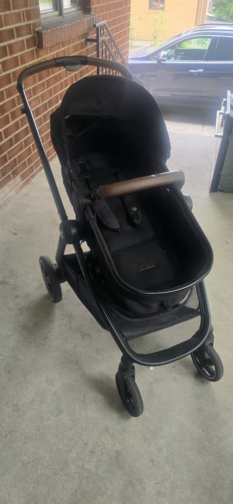 stroller and car seats - photo 3