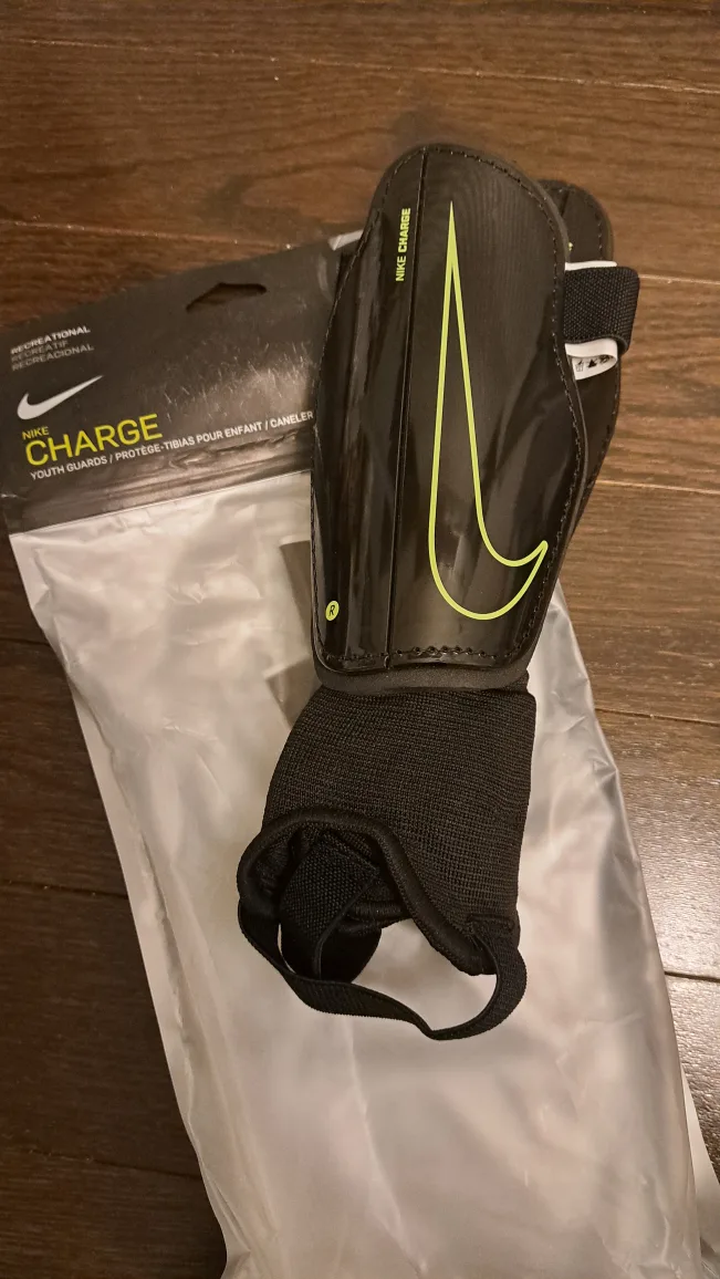 ✨️💥 ⚽️ Nike Soccer Shin Guards ⚽️🔅 thumbnail