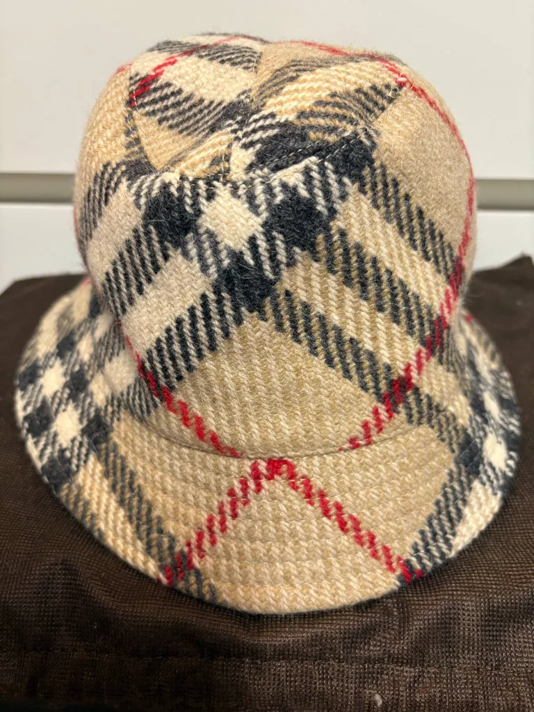 Burberry Plaid Bucket Hat image indicator(5)