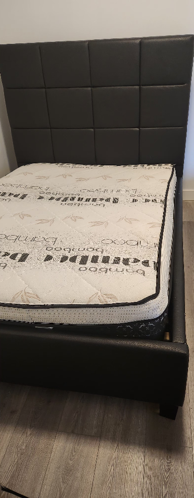 Double size upholstered bed frame with a mattress - photo 4