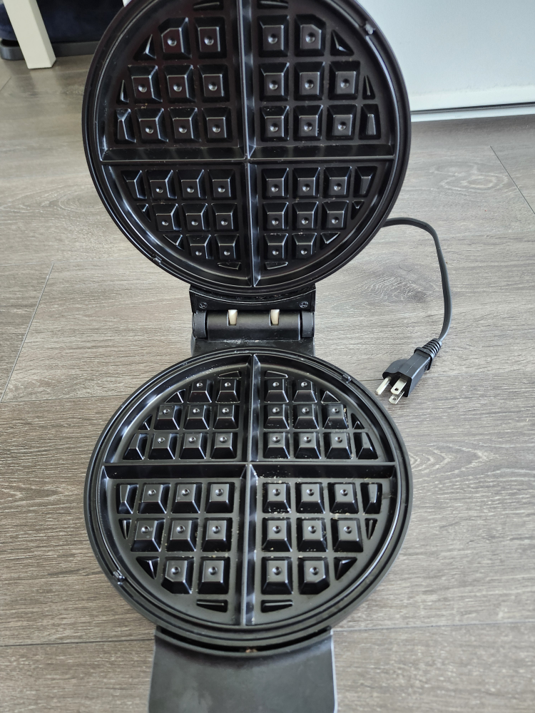 Black & Decker Waffle Maker - photo 4