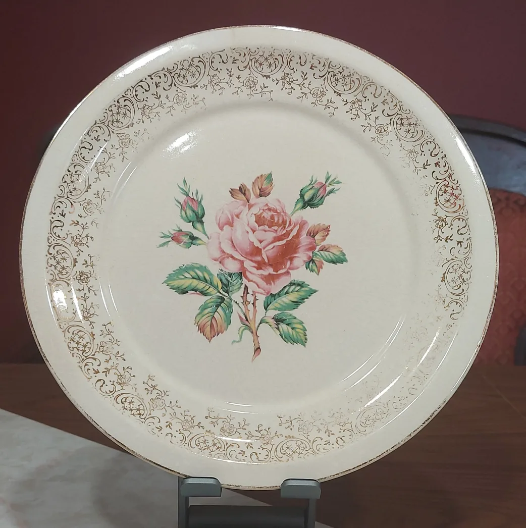 trade or $3! 🛍 rose pattern plates image indicator(2)