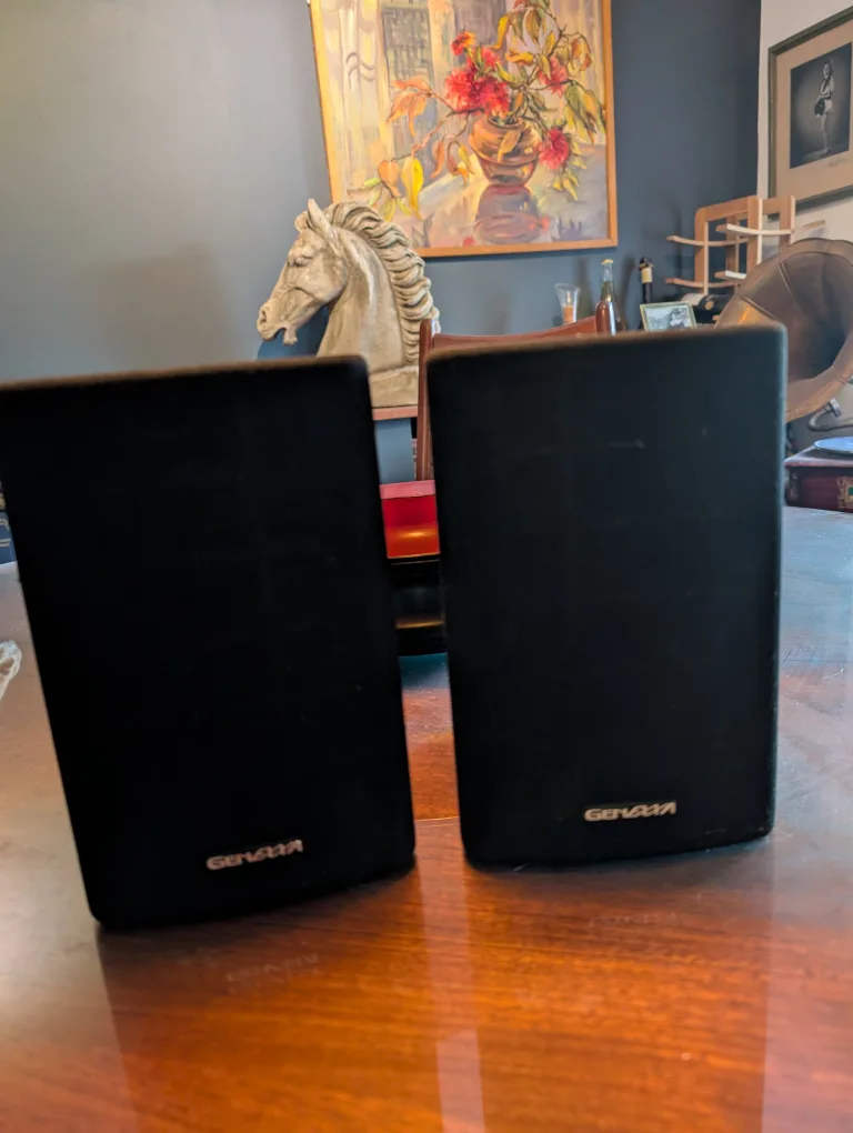 Geneva Pro X7 Speakers - Pair thumbnail