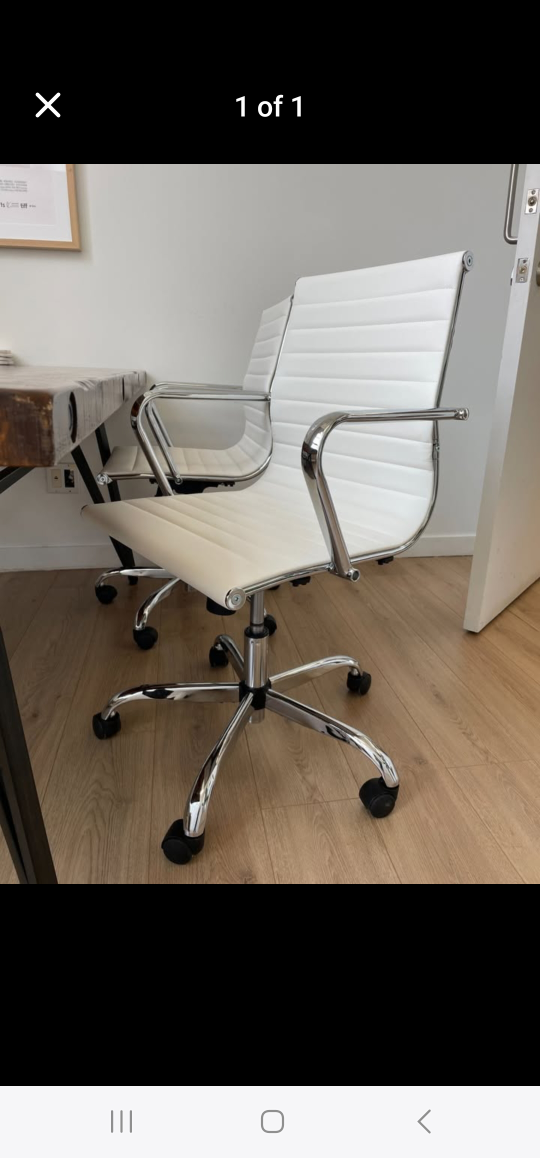 4 Chairs from Structube
