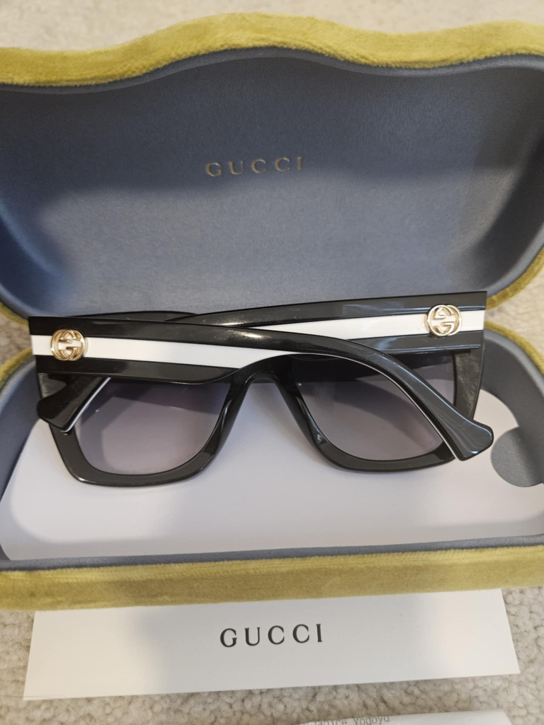 Authentic Gucci Black Sunglasses with Case - photo 2