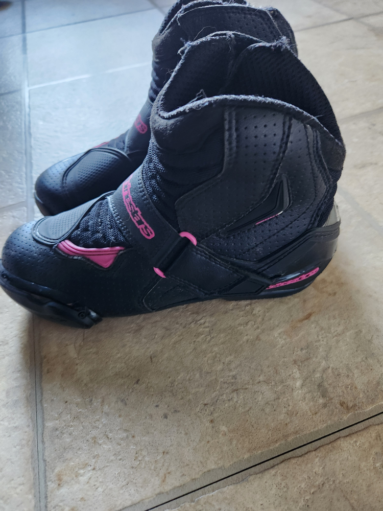 womens Alpinestars Motorcycle Riding Boots - photo 3