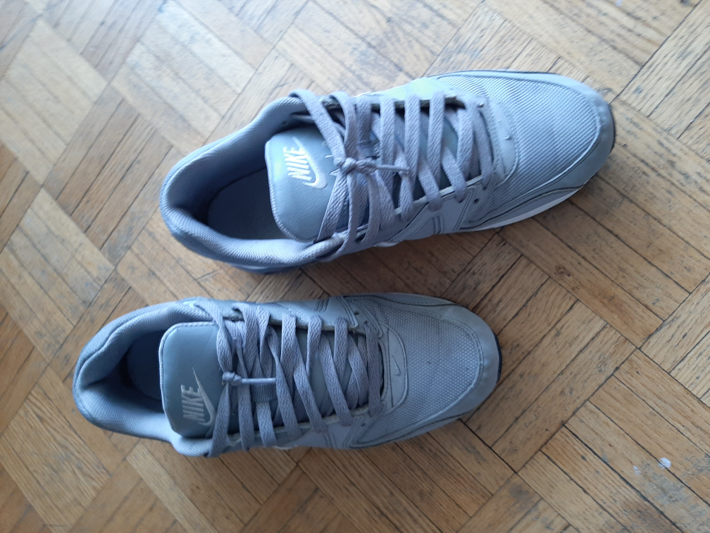 Grey Nike Air Max Sneakers - photo 2