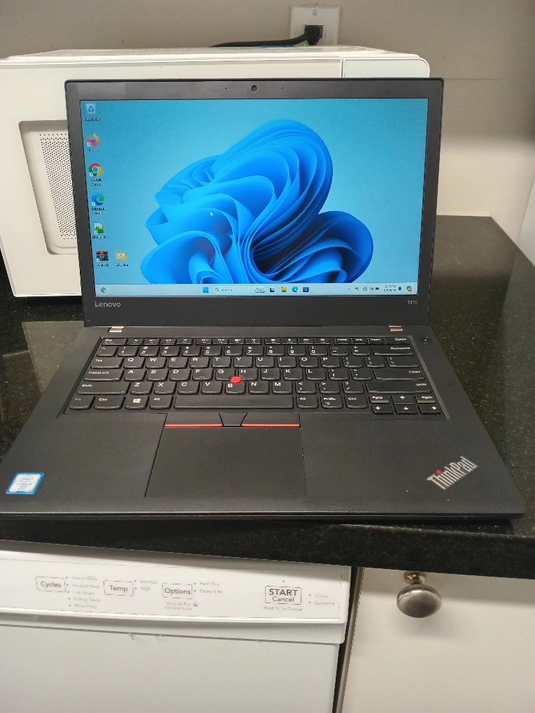 Lenovo thinkpad touchscreen laptop WINDOWS 11
