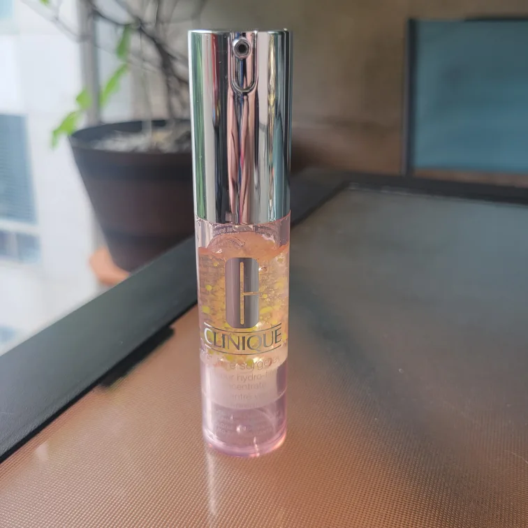 Clinique Moisture Surge Eye 96-Hour Hydro-Filler Concentrate thumbnail