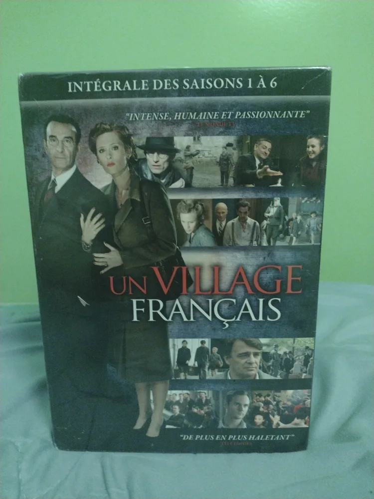 Un Village Français - Intégrale des Saisons 1 à 6 image indicator(3)