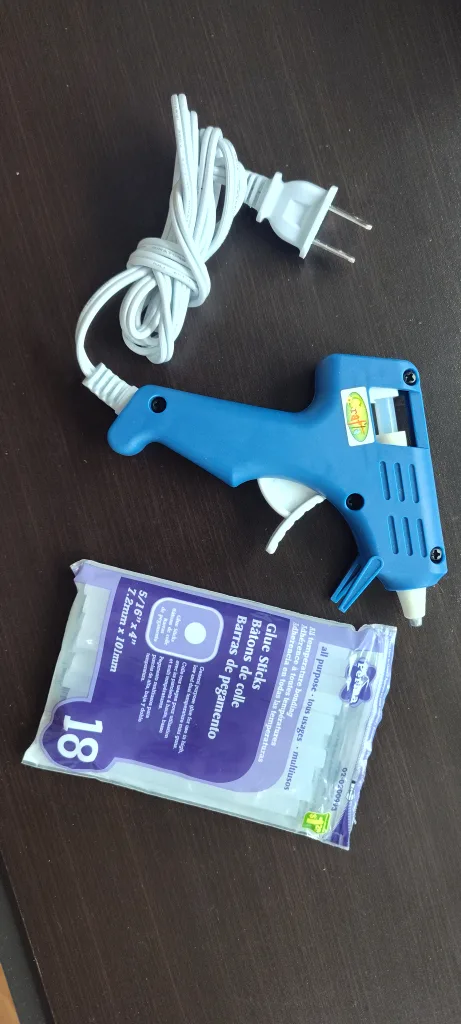 Glue Gun with Glue Sticks thumbnail