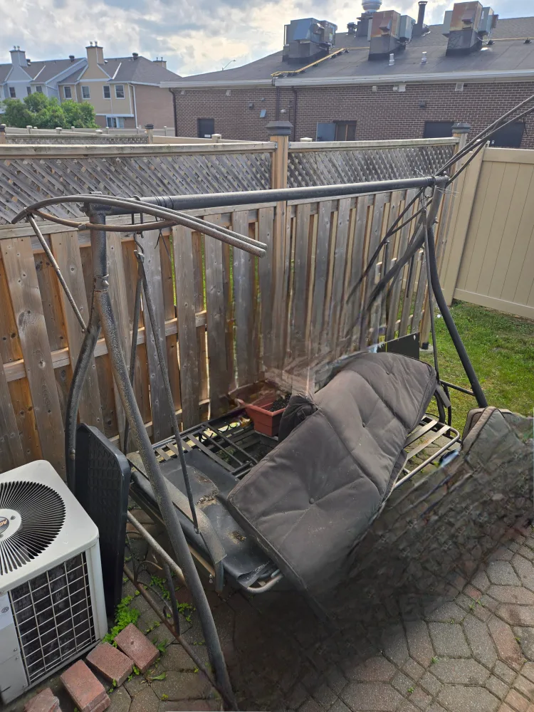 FREE Outdoor metal Swing thumbnail