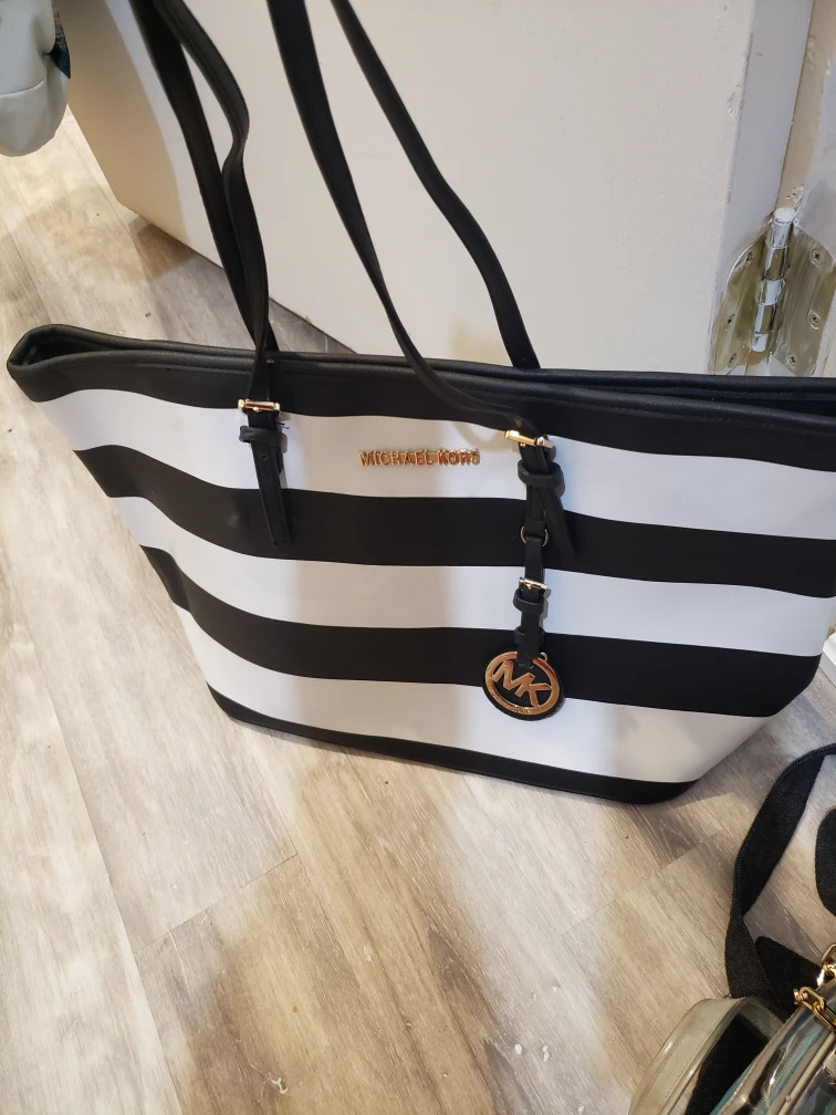 Michael Kors Tote Bag - Black and White - photo 2