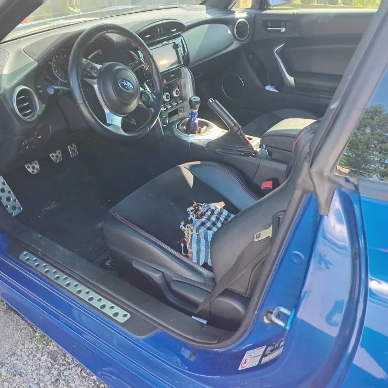 Blue Subaru BRZ image indicator(4)