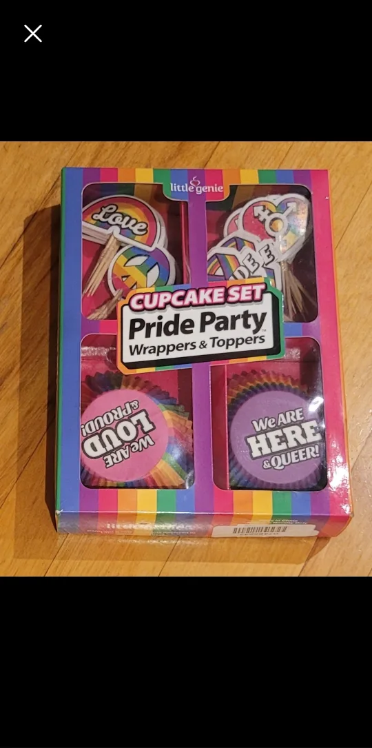 Pride Cupcake Decorating Set New in Box thumbnail