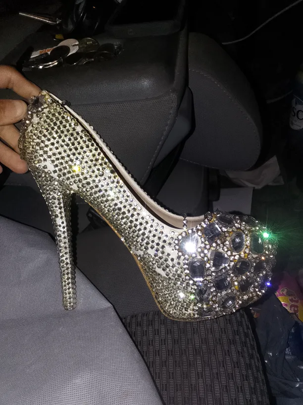 Glamorous Heels - Gianmarco Lorenzi & Brookelle's image indicator(5)