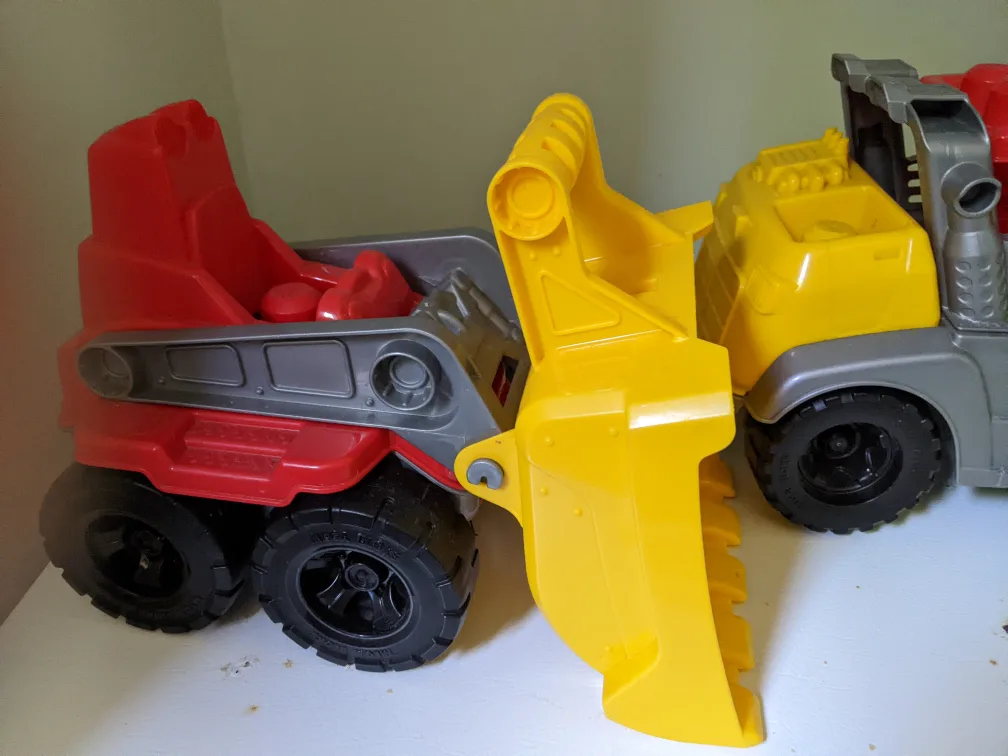Mega Bloks Work Trucks - Red & Yellow image indicator(2)