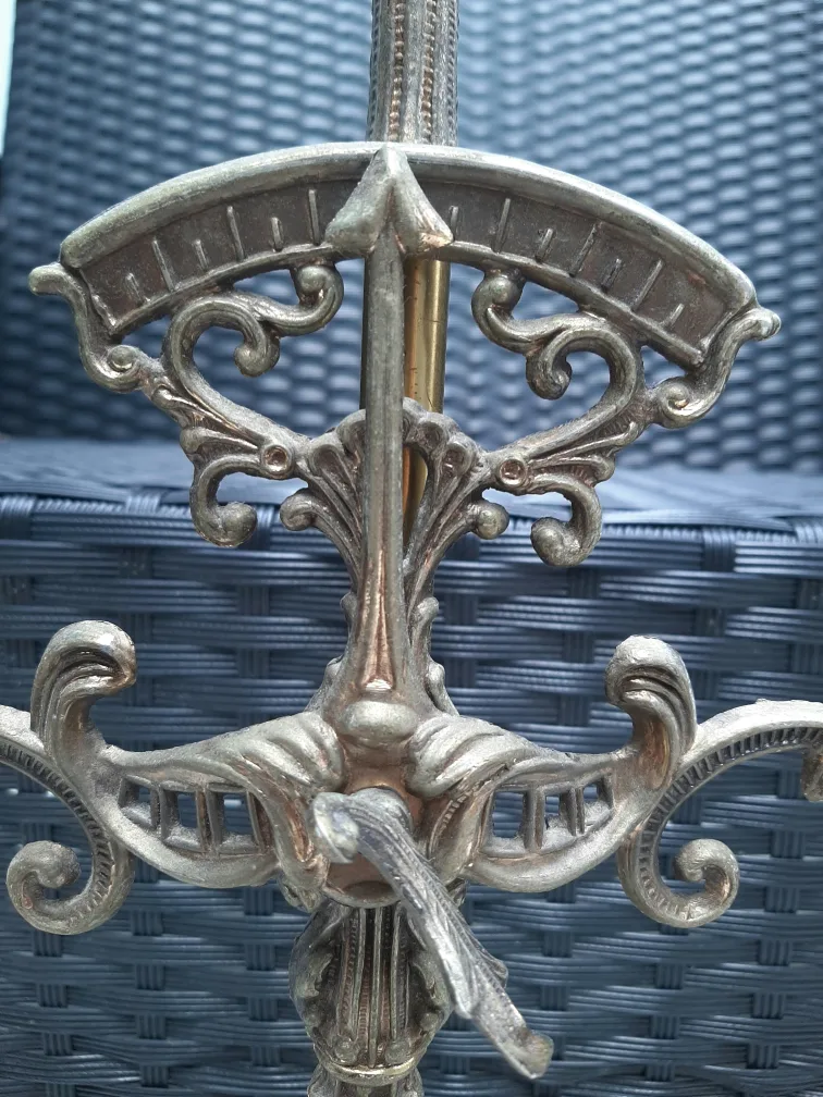 Vintage Ornate Metal Candle Holder image indicator(5)