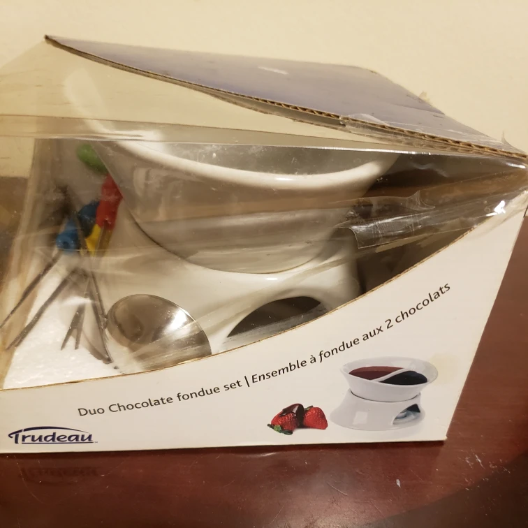 #freecycle Trudeau Duo Chocolate Fondue Set