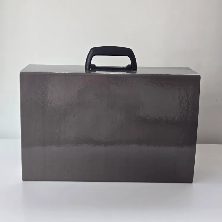 Expanding file folder/portfolio image indicator(3)