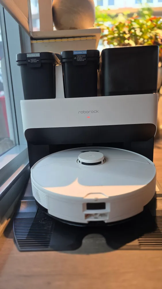 Roborock S7 Max Ultra Robot Vacuum thumbnail