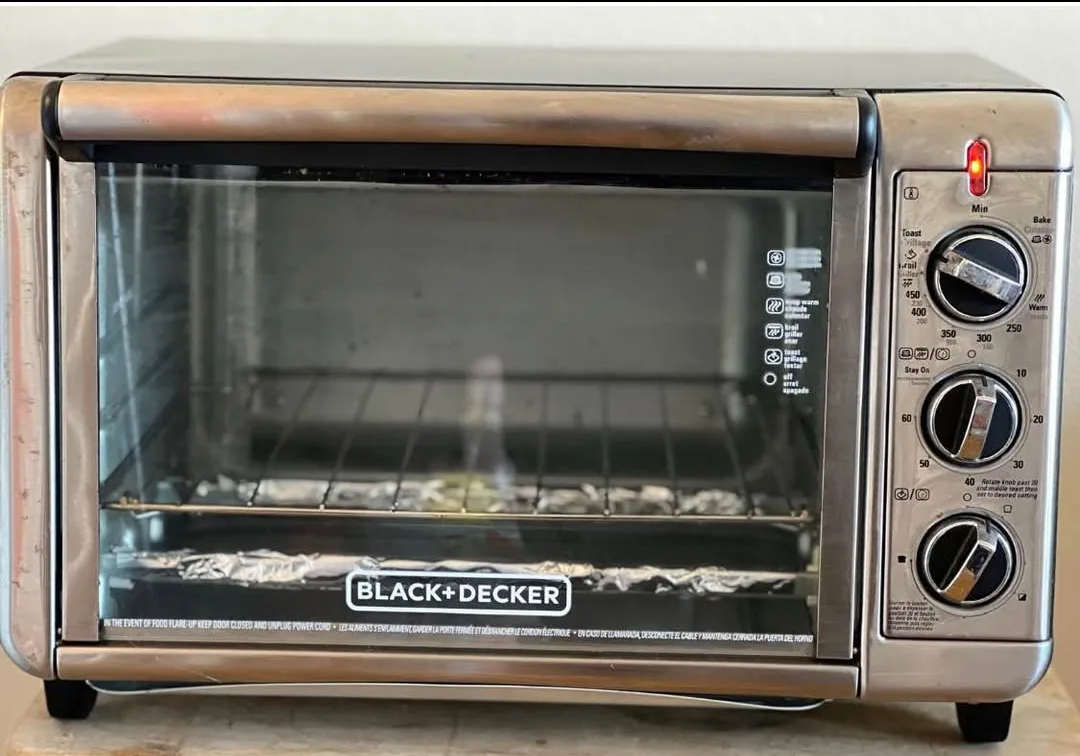 Black+Decker Toaster Oven thumbnail