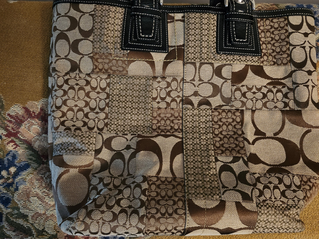 Athentic Coach Tote Bag like new