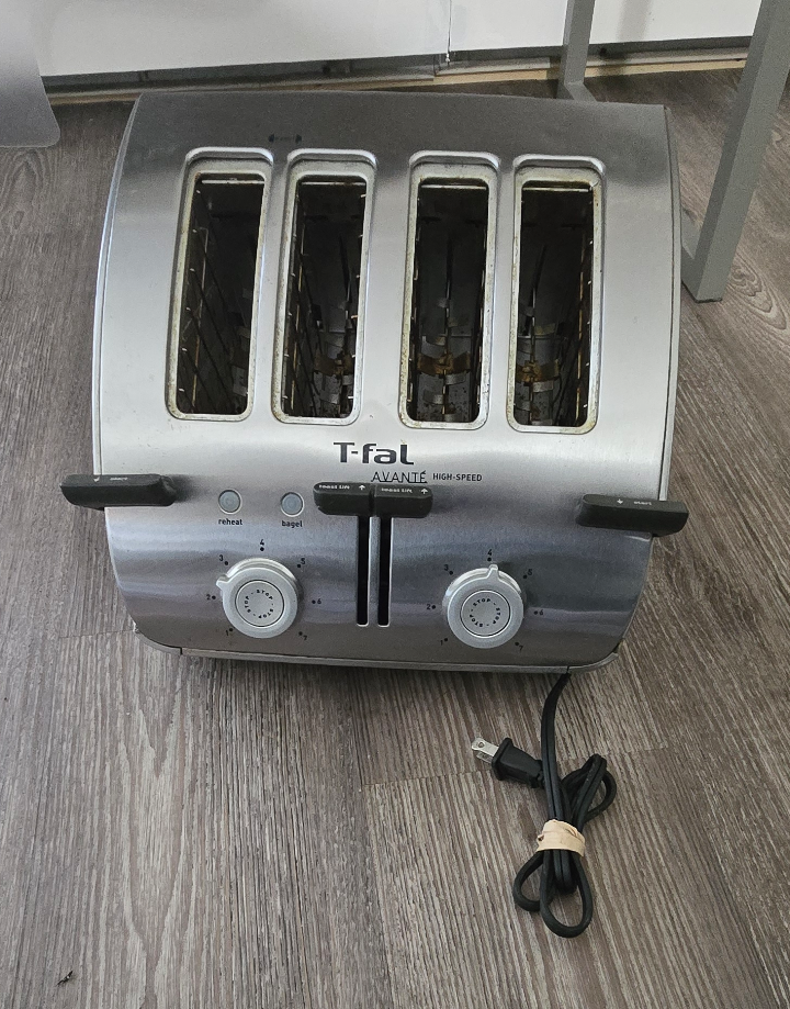 T-fal Avante High-Speed Toaster - photo 2